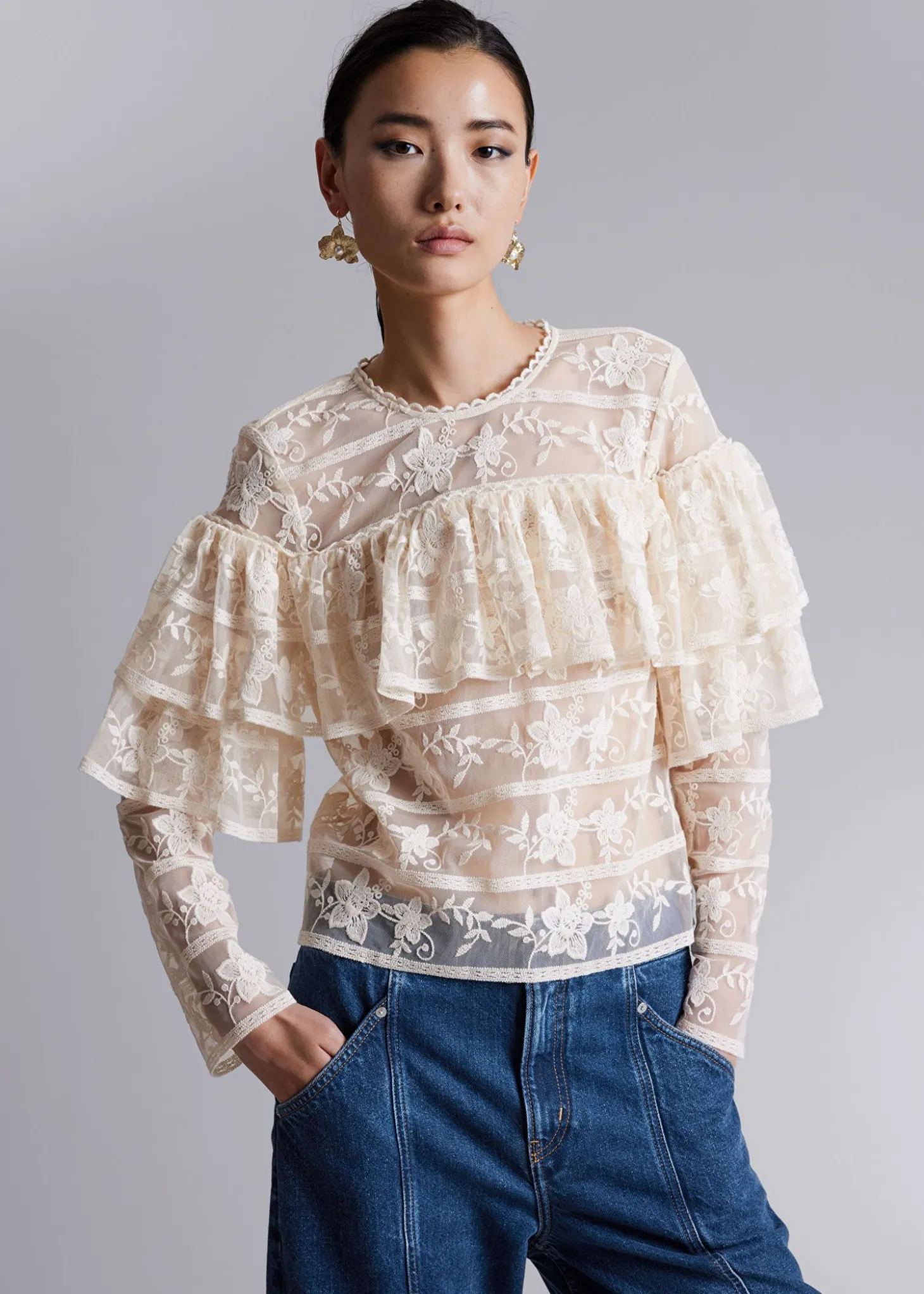 Blousebluse Med Volanger