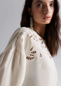 Broderie Anglaise Bluse