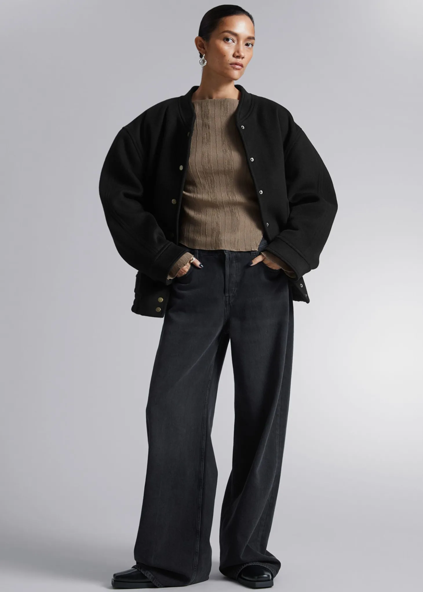 Cropped Asymmetrisk Frilled Topp