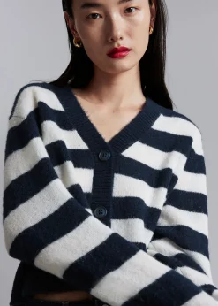 Cropped Knit Cardigan