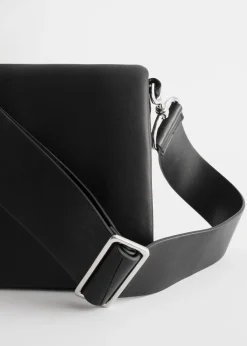Crossbody-Veske I Kromfri Skinn