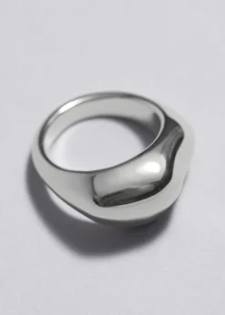 Fet Skulpturell Ring