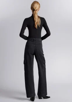 Frill-Cuff Mock-Neck Topp