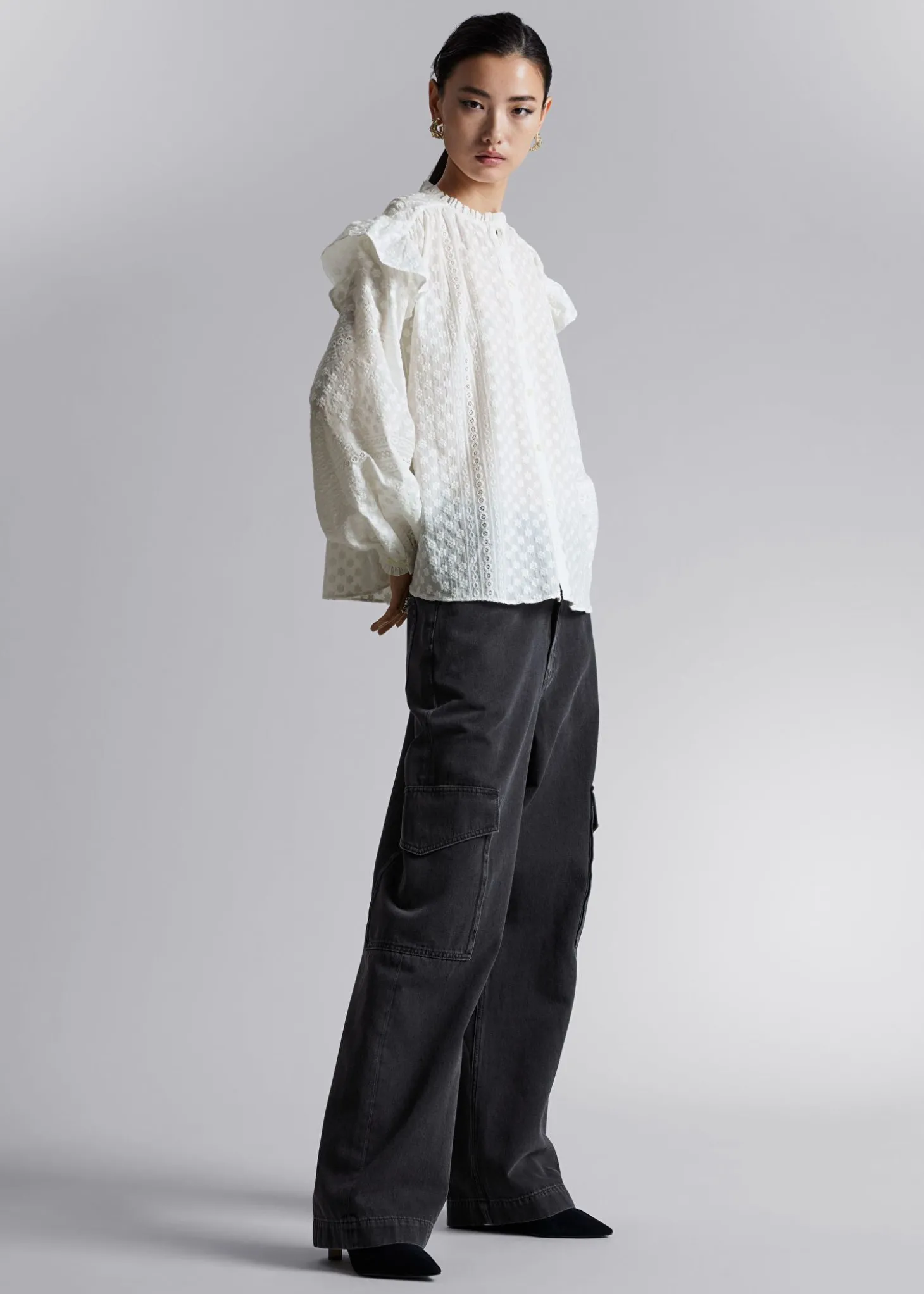 Frilled Floral Brodery Bluse