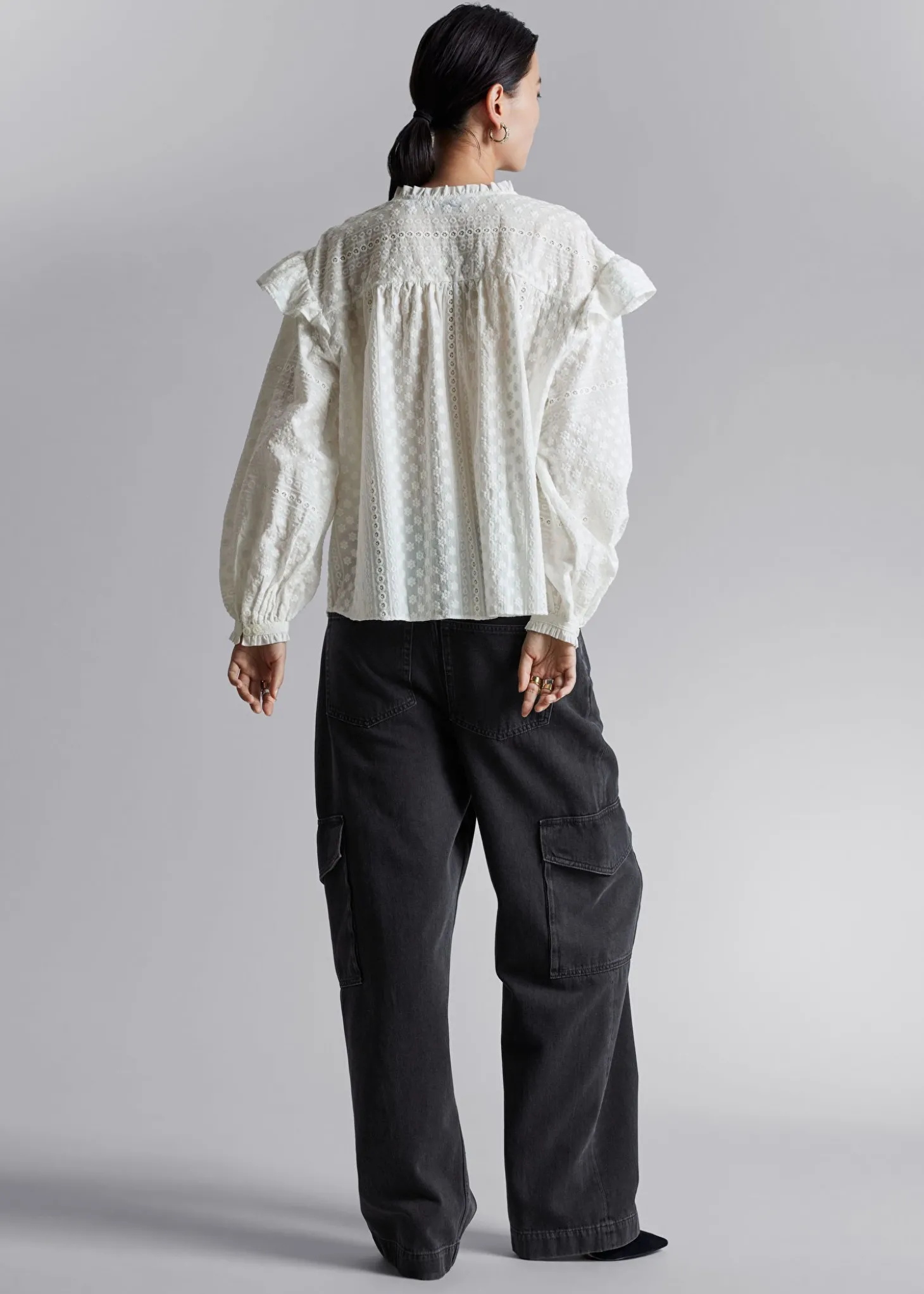 Frilled Floral Brodery Bluse