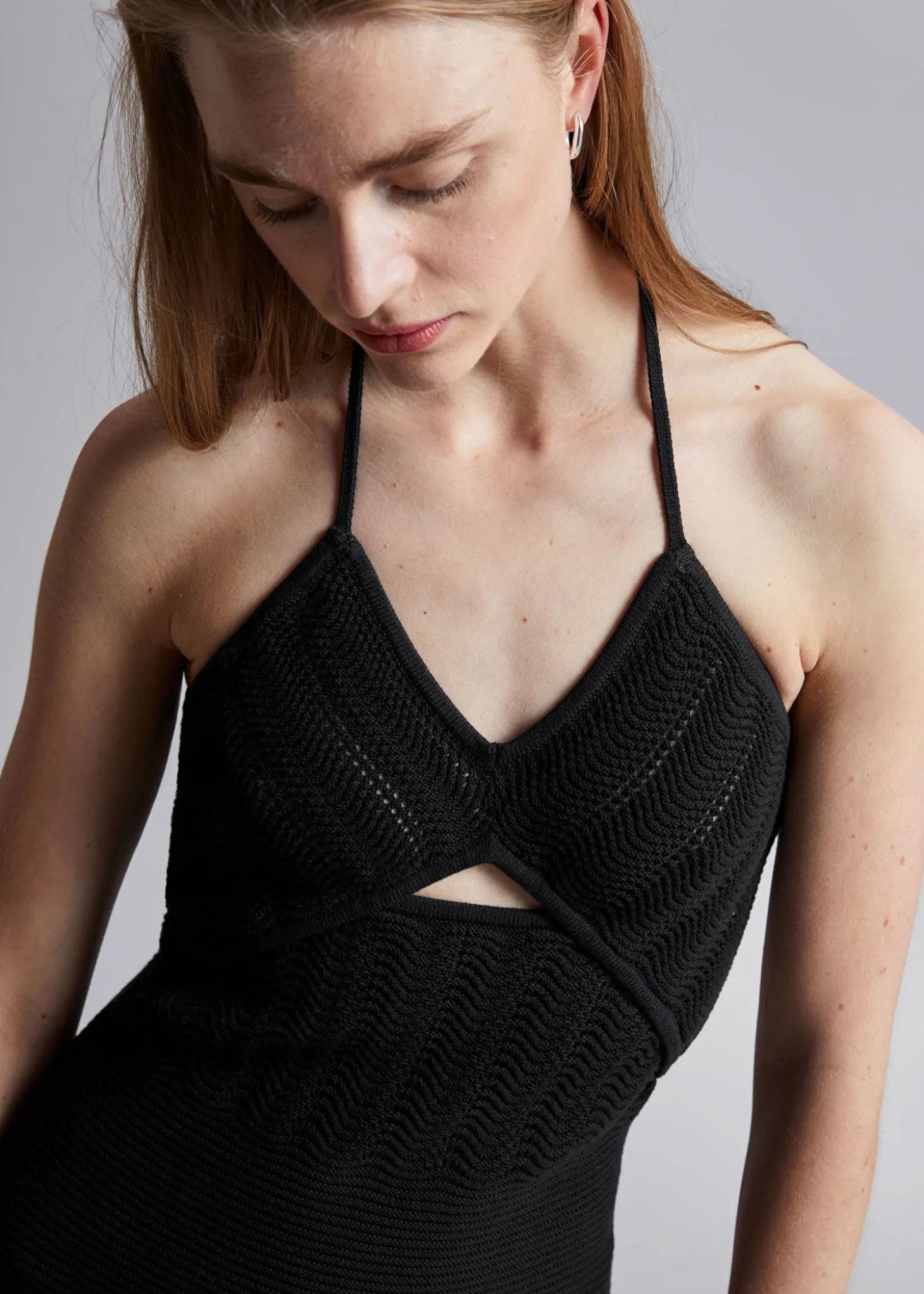 Heklet Halterneck Midi-Kjole