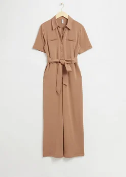 Kortermet Jumpsuit Med Belte