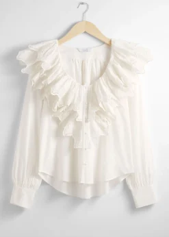 Lagdelt Ruffle Bluse