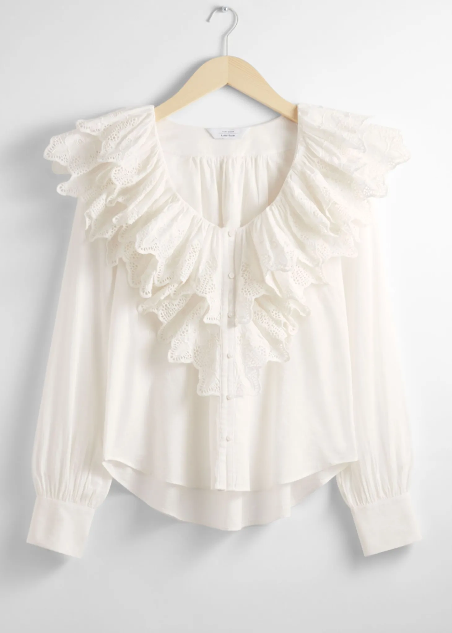Lagdelt Ruffle Bluse