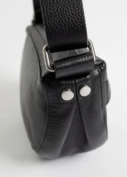 Liten Crossbody-Veske I Mykt Skinn