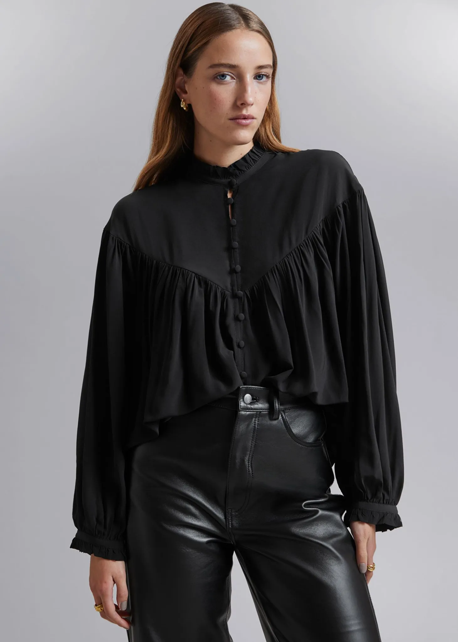 Oversized Frillbluse