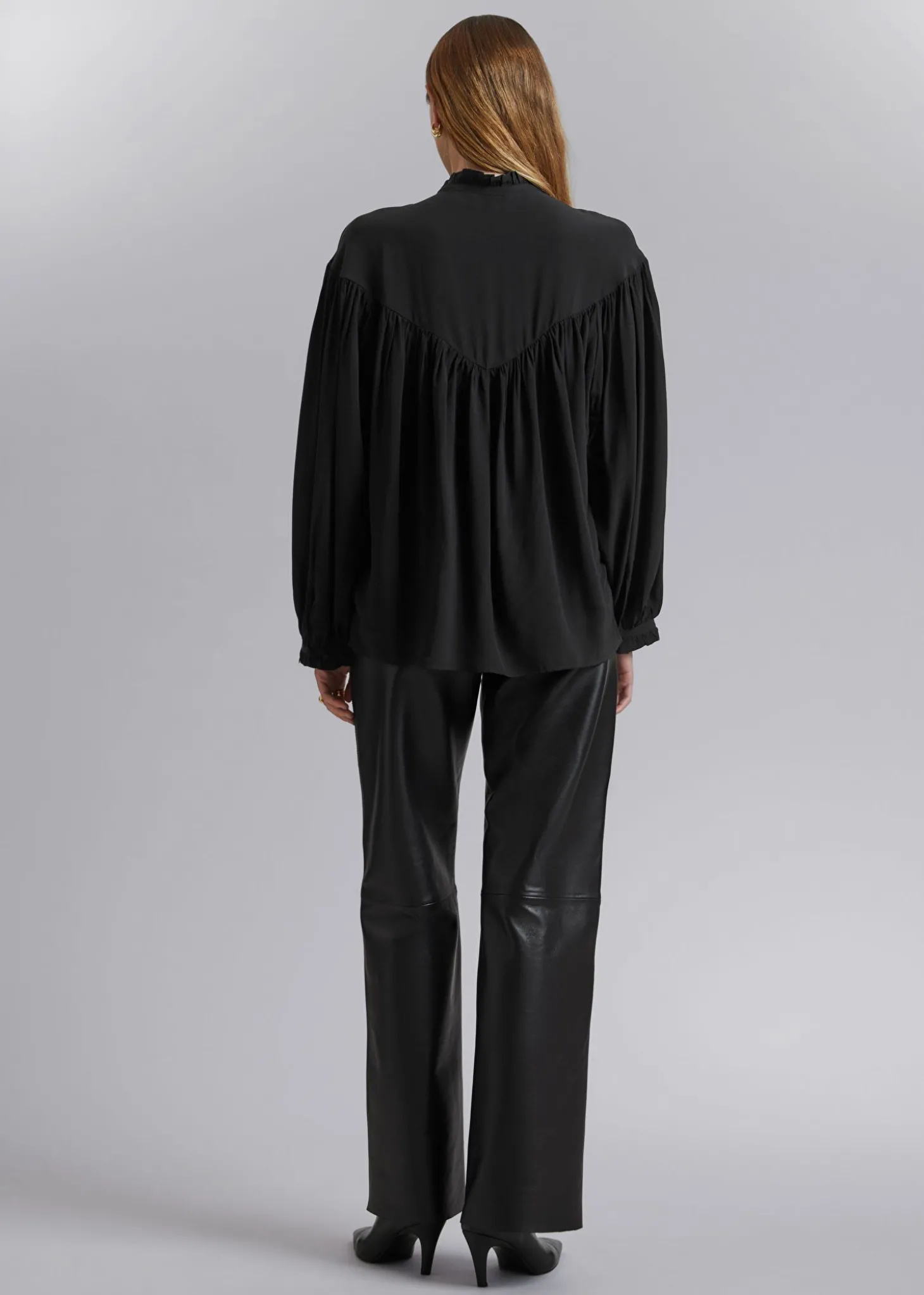 Oversized Frillbluse