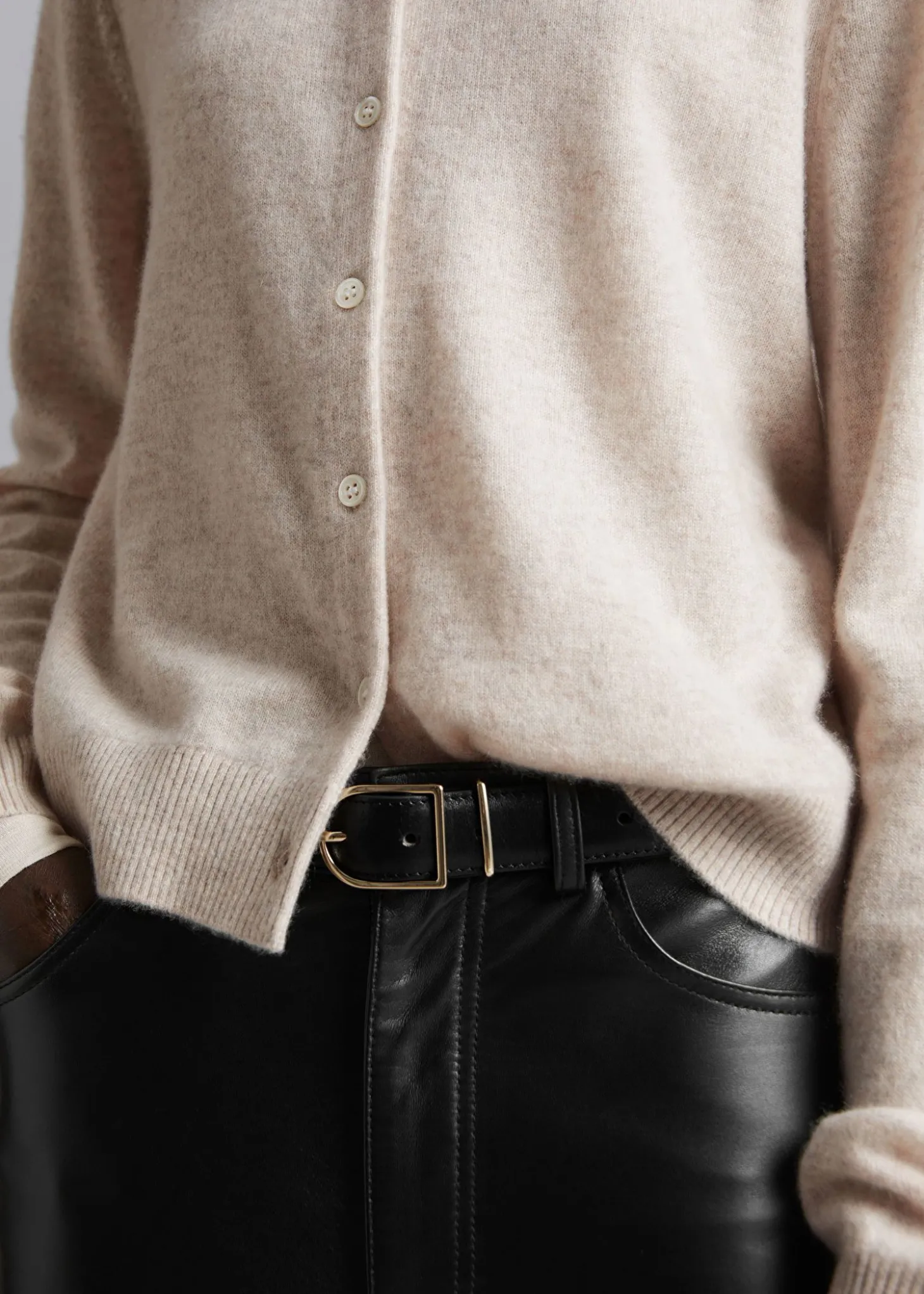 Slank Cashmere Cardigan