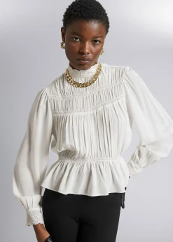 Smocked Bluse