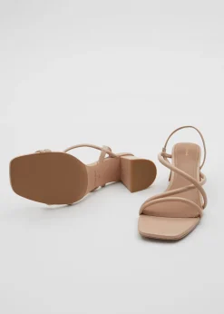 Strappy Blokkhaelsandaler