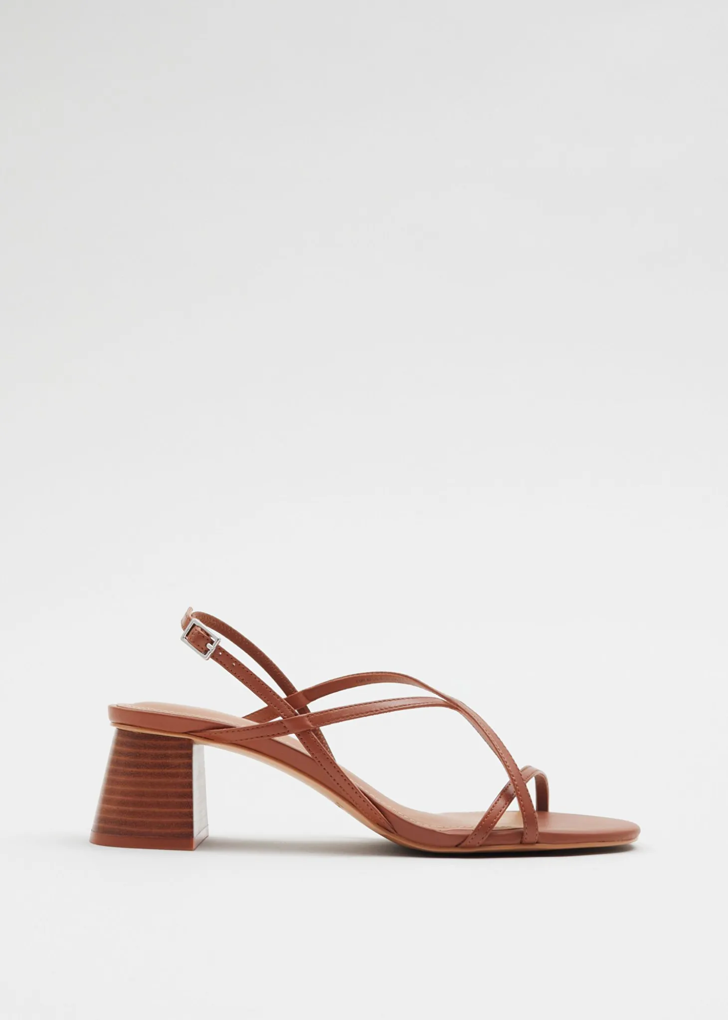 Strappy Skinnsandaler