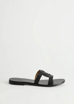 Vevde Skinnsandaler