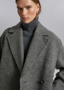 Voluminos Belted Wool Coat