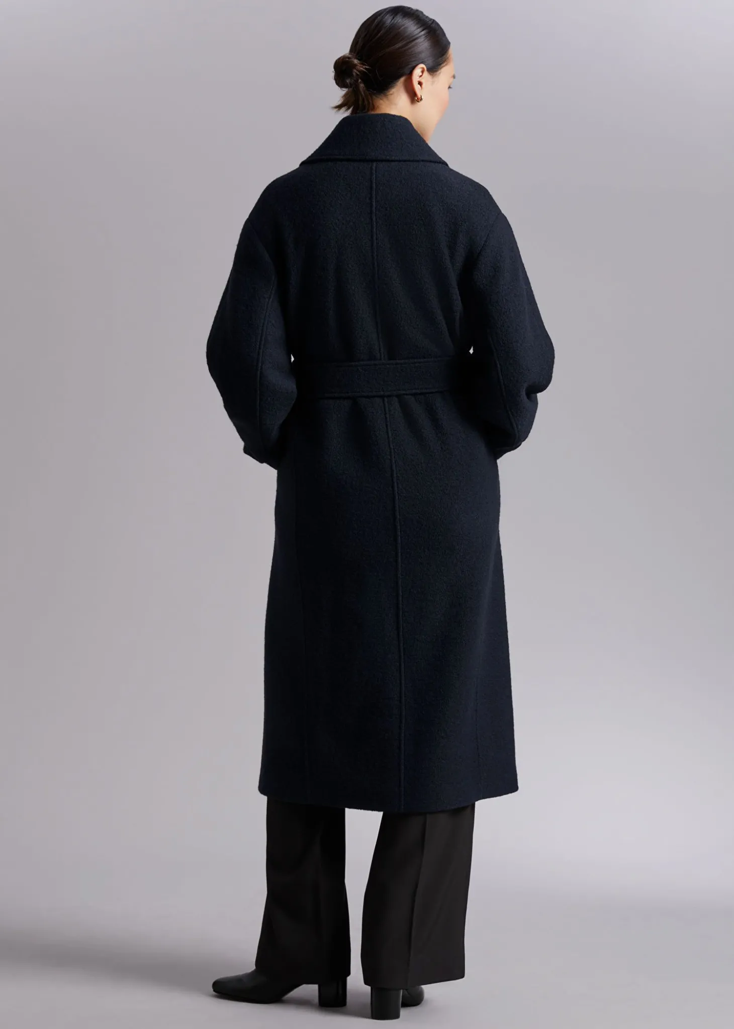Voluminos Belted Wool Coat