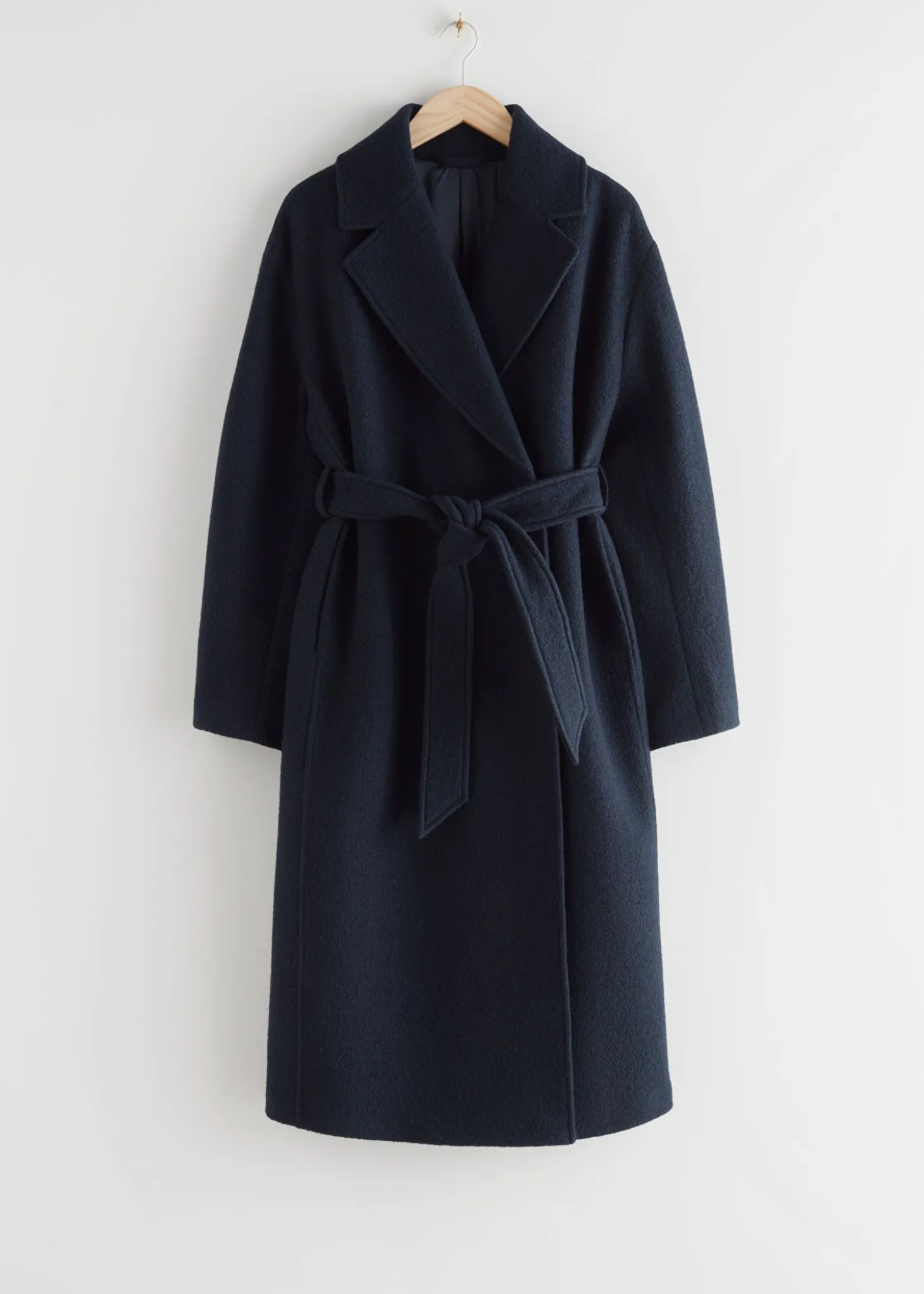 Voluminos Belted Wool Coat