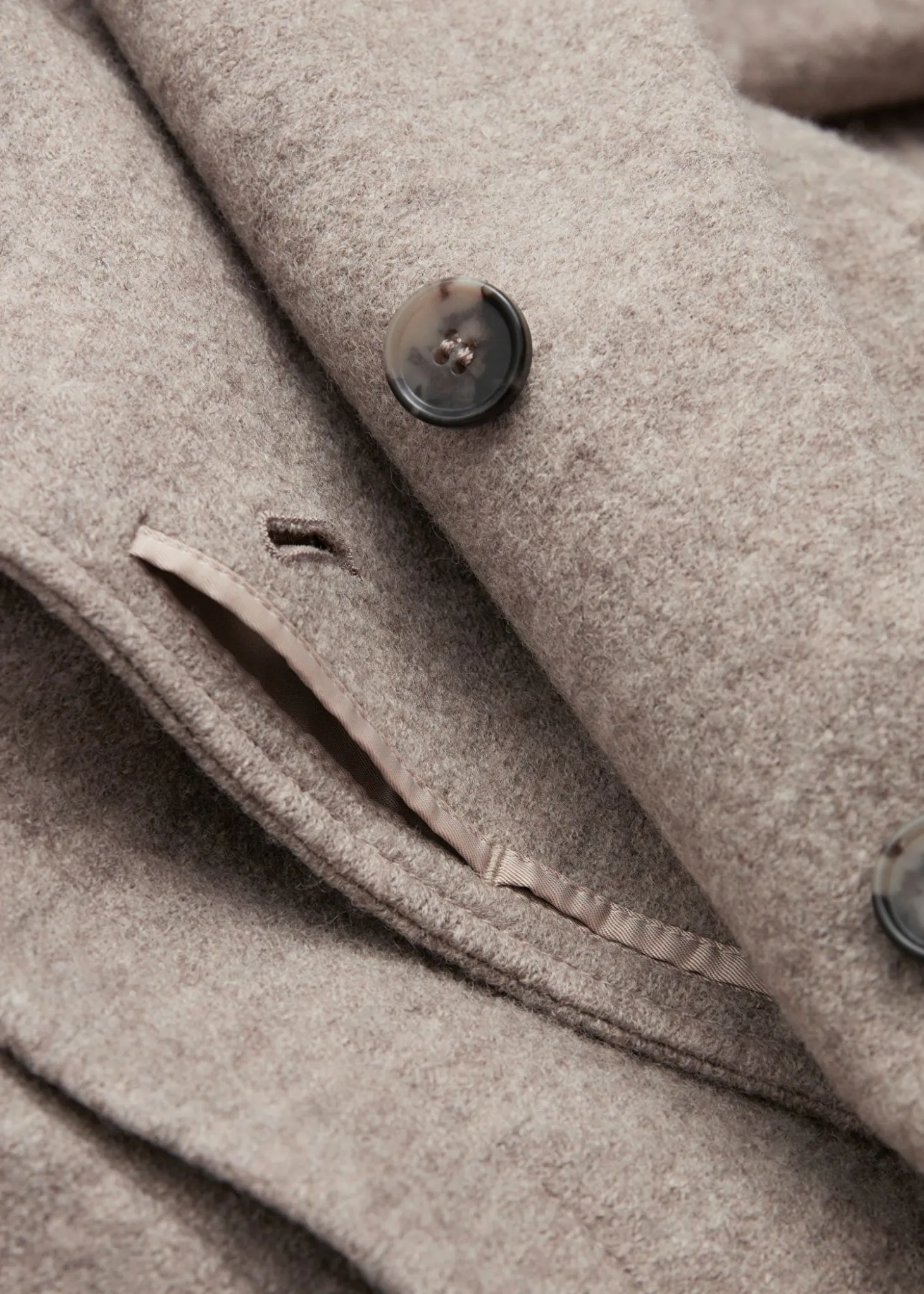 Voluminos Belted Wool Coat