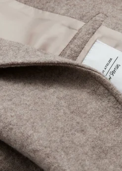 Voluminos Belted Wool Coat