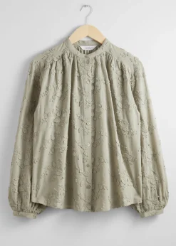 Voluminos Bluse Med Staende Krage
